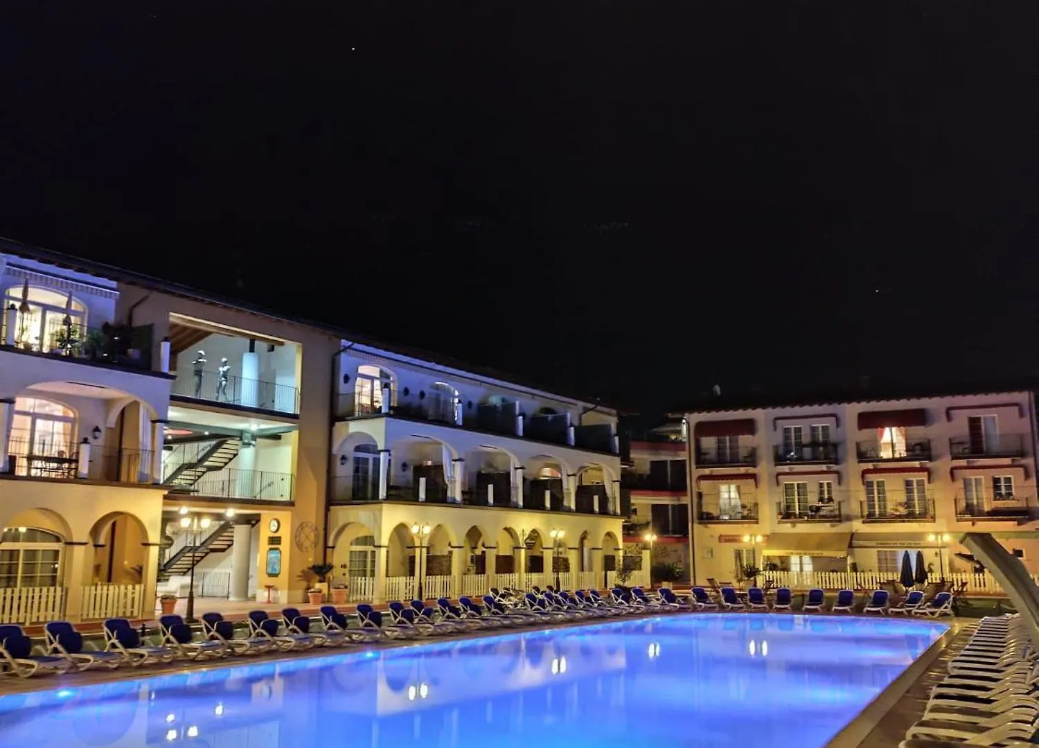 Giardino Dei Colori Dianella Appartamenti Pool Relax &Family Friendly Toscolano Maderno Appartement