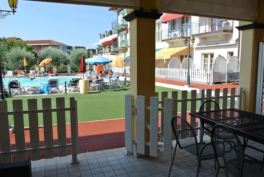 Appartement Giardino Dei Colori Dianella Appartamenti Pool Relax &Family Friendly Toscolano Maderno Italië