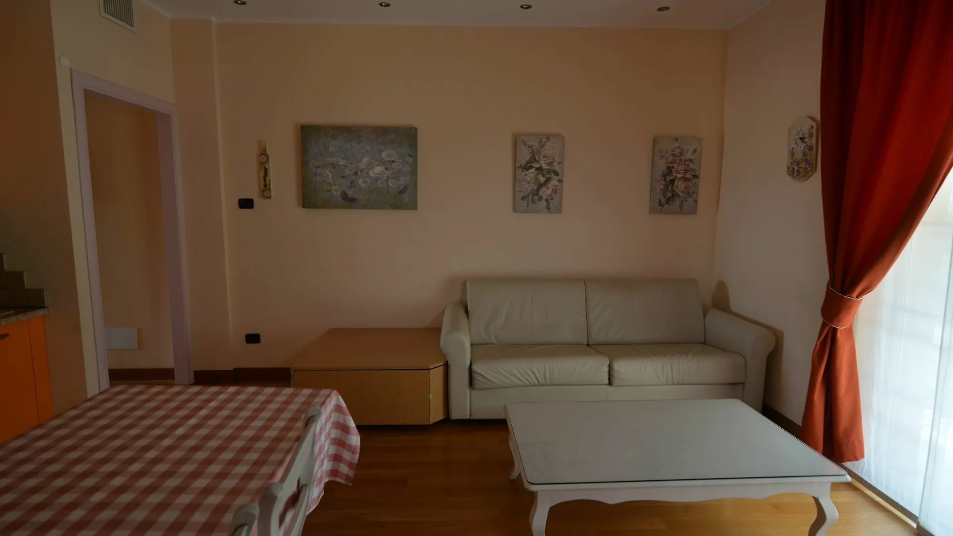 Appartement Giardino Dei Colori Dianella Appartamenti Pool Relax &Family Friendly Toscolano Maderno Italië