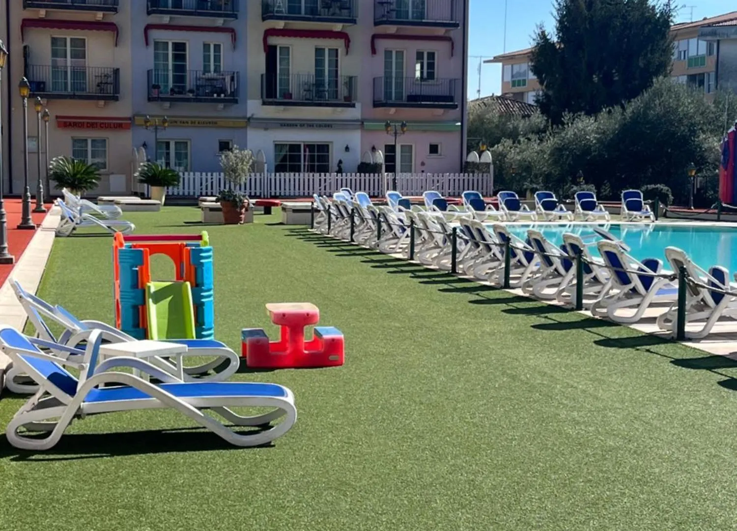 Appartement Giardino Dei Colori Dianella Appartamenti Pool Relax &Family Friendly Toscolano Maderno Italië