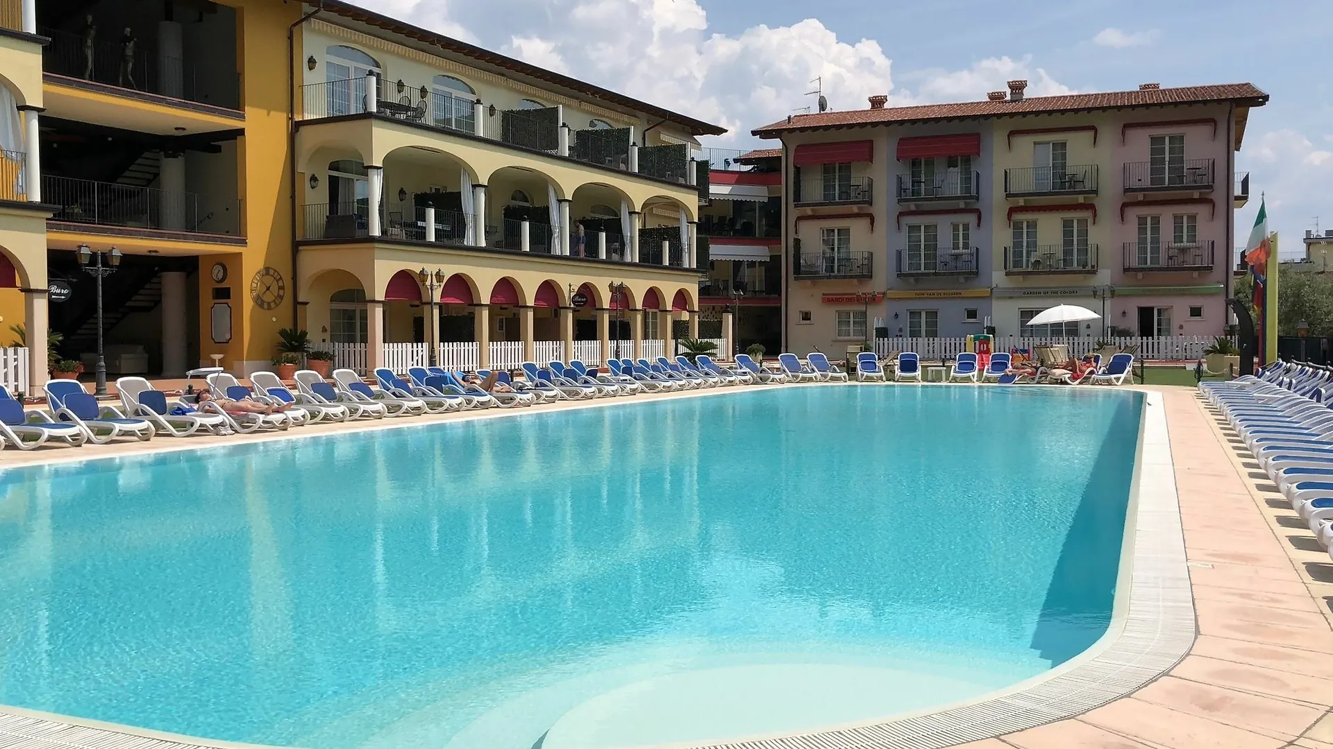 Appartement Giardino Dei Colori Dianella Appartamenti Pool Relax &Family Friendly Toscolano Maderno