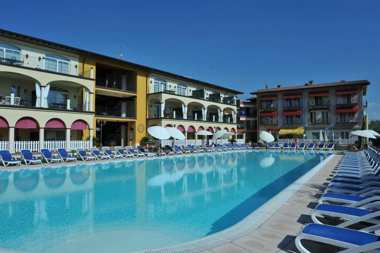 Appartement Giardino Dei Colori Dianella Appartamenti Pool Relax &Family Friendly Toscolano Maderno